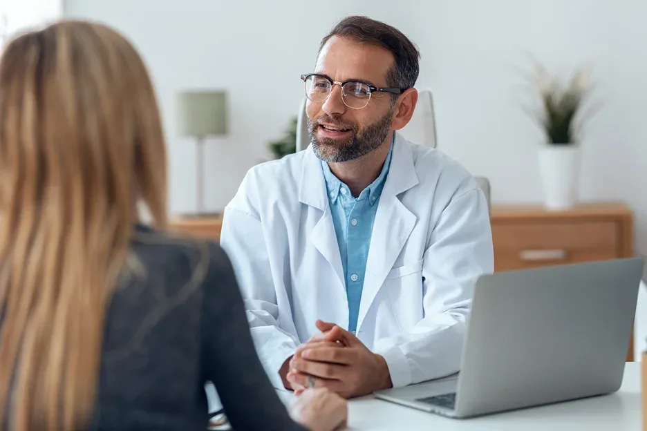 patient and doctor consult
